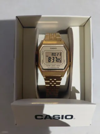 Reloj Casio Vintage Dorado Mujer LA680WEGA-9ER