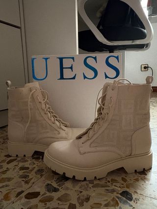 Botas Guess Beige