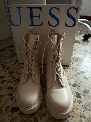 Botas Guess Beige