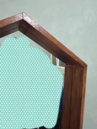 Espejo madera tejado con estantería