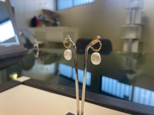 Pendientes Oro 18k Perla Barroca Irregular