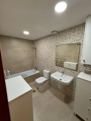 Instalación paredes y suelo baños