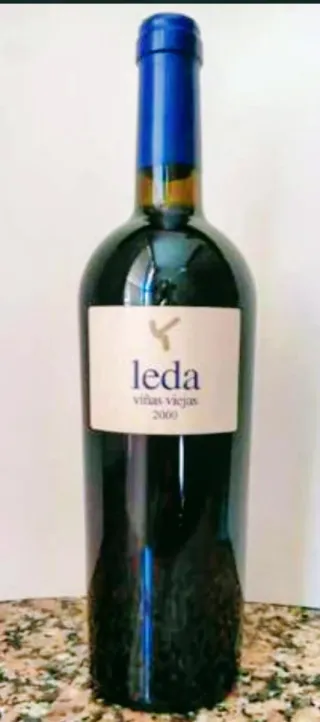 Botella Leda Viñas Viejas 2000