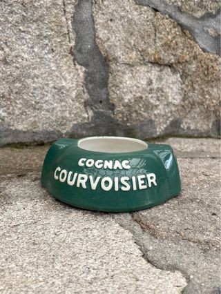 Cenicero Courvoisier