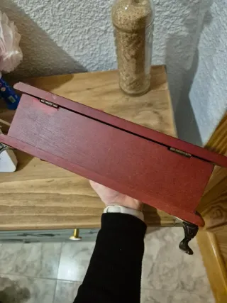 Joyero de madera pequeño con tapa