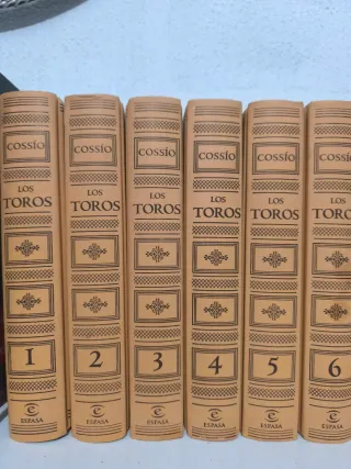 COLECCION de 15 Tomos. Los Toros. Tratado técnico