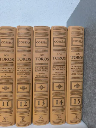 COLECCION de 15 Tomos. Los Toros. Tratado técnico