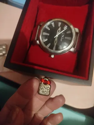Reloj unisex UNO de 50 caja madera original