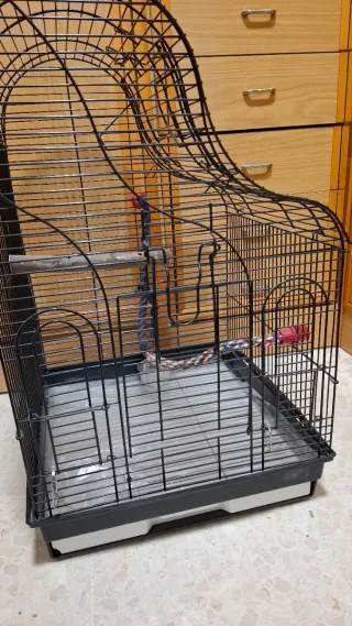 Jaula para pájaros negra