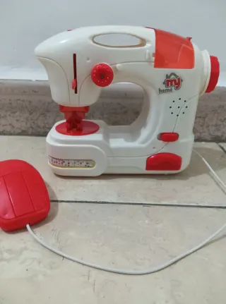 Máquina de coser de juguete infantil