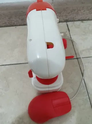 Máquina de coser de juguete infantil