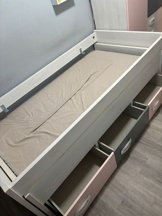 Cama infantil con cajones SE VENDE SIN COLCHONES