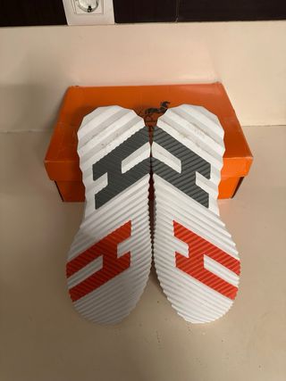 Tenis Hermes Paris Blancos y Naranja