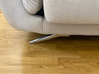 Sofá modular diseño crema impecable.