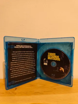 Blu-ray Todos Estamos Invitados (Español)