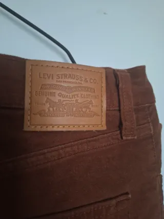 Levi's Ribcage Straight Ankle Marroni