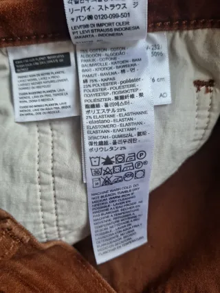 Levi's Ribcage Straight Ankle Marroni