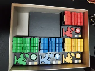 Inserto para The White Castle