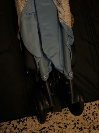 Cuna de viaje plegable azul marca ASALVO