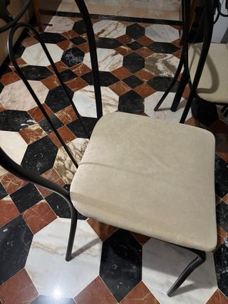 Mesa cristal y forja con 4 sillas