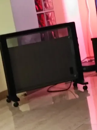 Radiador eléctrico negro y gris