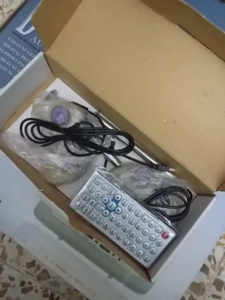 Cabeceros con pantalla DVD coche