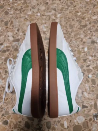 Zapatillas Puma Blancas y Verdes