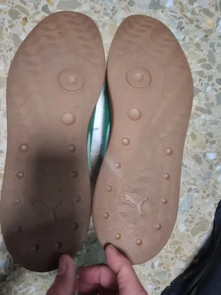 Zapatillas Puma Blancas y Verdes