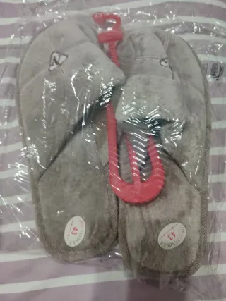 Zapatillas de casa grises talla 43