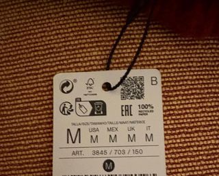 Gorro de lana Stradivarius burdeos