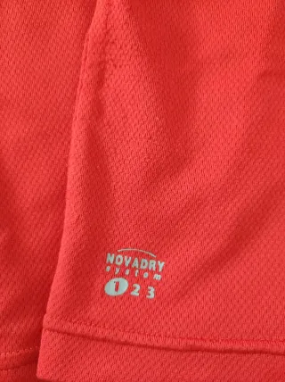 Camiseta Domyos roja transpirable