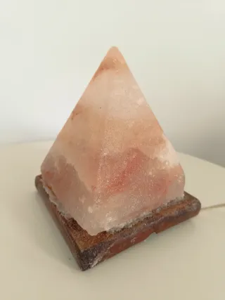 Lámpara Sal Himalaya Piramidal
