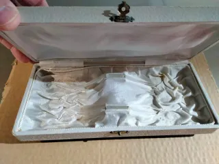 Estuches de cubiertos tela gris y blanco