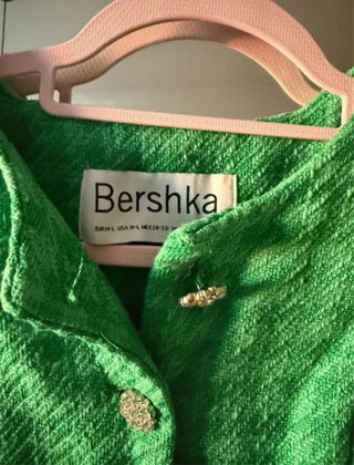 Chaleco verde Bershka