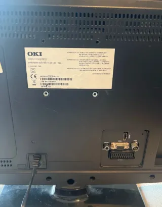 Televisor OKI Negro (ESCUCHO OFERTAS)