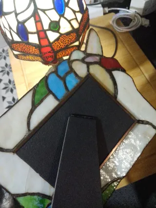 Lámpara Tiffany Dragón Cristal Metal