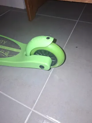 Patinete 3 ruedas verde