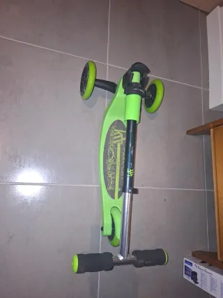 Patinete 3 ruedas verde