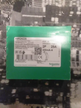Diferencial Schneider 2P 25A en300m A9R24225