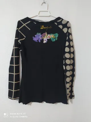 Camiseta Desigual Flores y Lunares