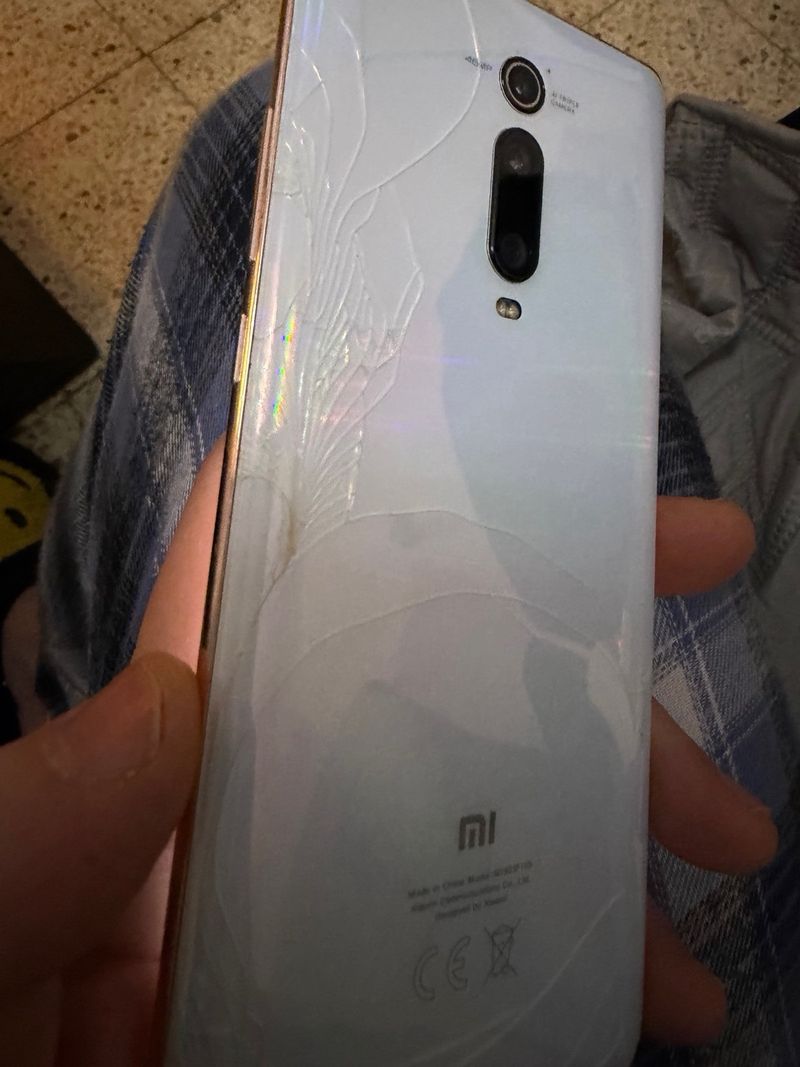 Xiaomi Mi 9T Pro con Camara frontal retractil. afbeelding 2
