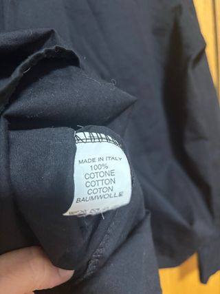 Camisa negra de algodón