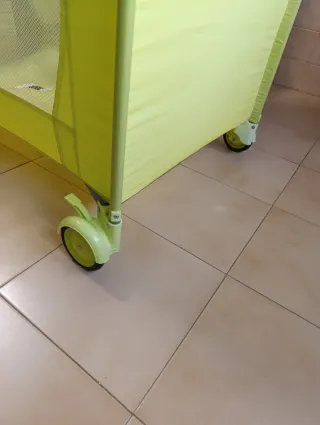 Cuna de viaje plegable