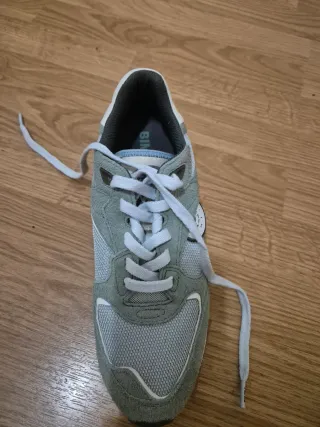 Zapatillas Bamba grises y blancas