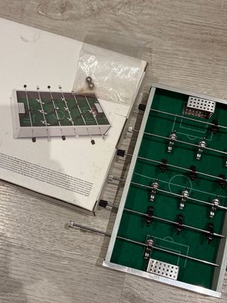 Futbolín de mesa pequeño