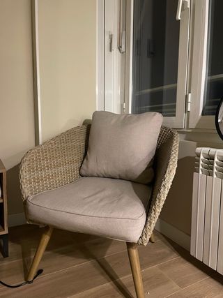 Sillones/Sillas de mimbre con cojines