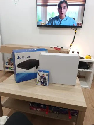 PS4 Slim 500GB Negra