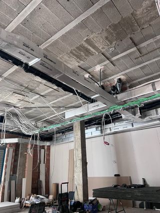 Instalación de aire acondicionado. PROFESIONAL