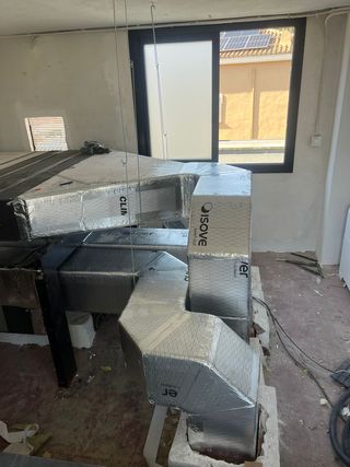 Instalación de aire acondicionado. PROFESIONAL