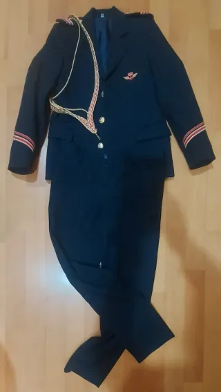 Traje de Primera Comunión azul con corbata talla 9